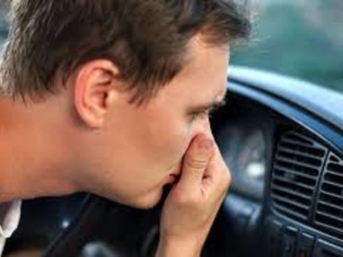 Xe Ô Tô Elantra Cũ Có Mùi Xăng Sống, Khét,… Nguyên Nhân Do Đâu?