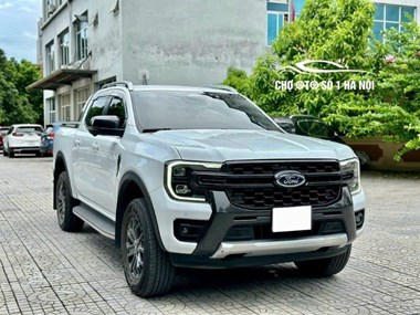 Mua Xe Ô Tô Cũ Ford Wintrack 4x4 2023 Màu Trắng Chỉ Đi 1 Vạn